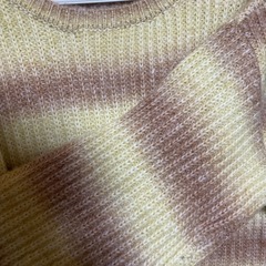 ほぼ未使用カラーニットの画像