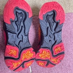 キッズスニーカーの画像