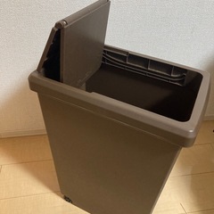 ゴミ箱の画像