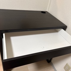 イケア  ミッケ 机 +チェアの画像