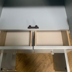 【訳ありタダでお譲りします】食器棚　キッチンボードの画像