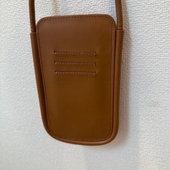 ブラウン スマホショルダーバッグ スマホポーチ 合成皮革 【美品】の画像
