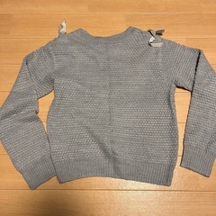 ベロアリボン編み込みグレーニットの画像