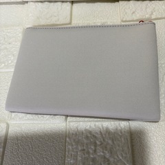 ②CHANELノベルティポーチの画像