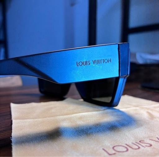 LOUIS VUITTONモノグラムサングラス Z1583EワイメアL 黒