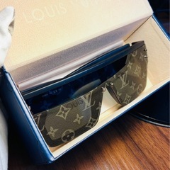 LOUIS VUITTONモノグラムサングラス Z1583EワイメアL 黒の画像