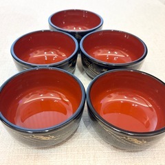 3段重箱 おせち　お椀　茶托の画像