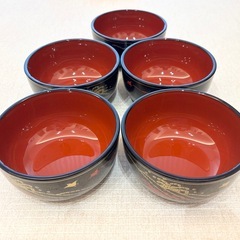 3段重箱 おせち　お椀　茶托の画像