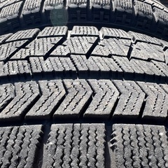 BRIDGESTONE スタッドレスタイヤ4本セット ヴォクシーの画像