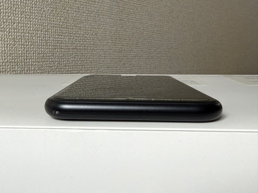 iPhone SE 第2世代 64GB（MHGP3J/A）ブラック｜動作良好・iOS26.1 最新更新済み 