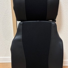 車　背もたれ　首　クッションの画像