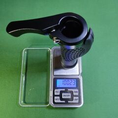 【新品】自転車用グリップ　バーエンドバー付き　牛角グリップ　ブルホーングリップの画像