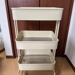 収納　ワゴン　ベージュ色　キャスター付きの画像