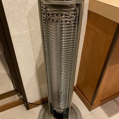 タワー型カーボンヒーター遠赤電気ストーブの画像