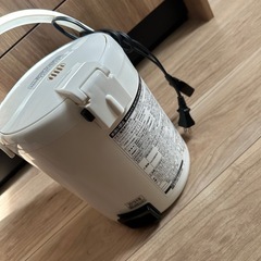 電気ポットの画像