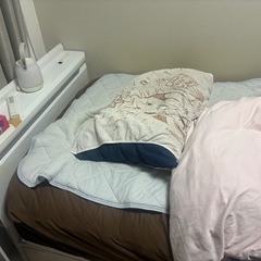 ベッド台とマットレスの画像