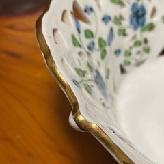 陶器の小物入れ　☆☆　Royal Collection ブルーの小花が可憐なボール　☆☆　美品の画像