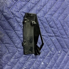 PCX JK05 鍵穴付近カウルの画像