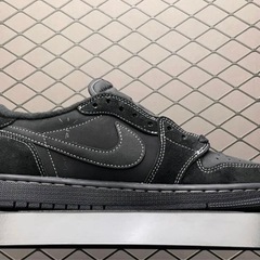 Nike Air Jordan 1 Low ブラックファントムの画像