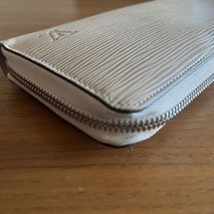 エピ【財布】LOUISVUITTONの画像