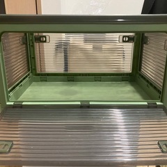 プラスチック収納ケースの画像