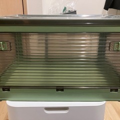 プラスチック収納ケースの画像