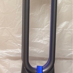 dyson 製造番号 MK9-JP-GFA4985A リモコン付き！ダイソンAM11 空気清浄機能付き風機 100V 50/60%z 質量：3.58kg JGA FOR PATENT INFORMATION SEE: www.dyson.com/patents ダイソン株式会社 MADE IN MALAYSIA BY DYSON LTD MALMESBURY SN16 ORP ENGLANOの画像