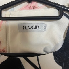 【NEWGIRL】【美品】花柄ワンピースの画像