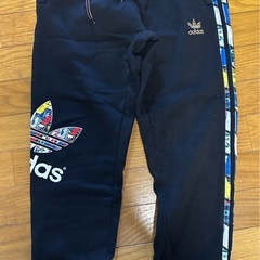 adidasスウェット上下セットの画像