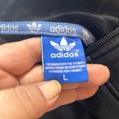 adidasスウェット上下セットの画像