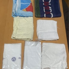 タオル各種まとめ売り 雑巾等にどうぞ12枚プラス貰い物ですが新品1枚プレゼント  さらに今ならプレゼントありの画像