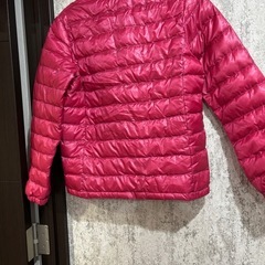 ユニクロ160サイズダウンジャケットの画像