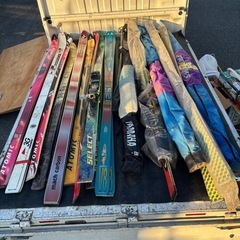 大量 スキー板 すべて引き取りできる方の画像