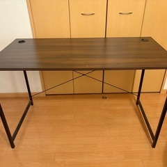 テーブル、イスセットの画像