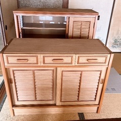 【無料】食器棚（引き取りをお願いできる方）の画像