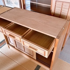 【無料】食器棚（引き取りをお願いできる方）の画像