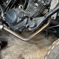 tw200用マフラーの画像