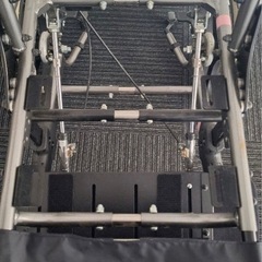 障害児バギー クッション無しの画像