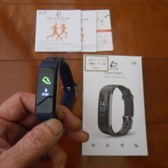中古美品　スマートウォッチ　ＵＳＢ端子から充電　腕時計の画像