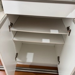 決まりました【無料】ニトリ 食器棚（白）の画像