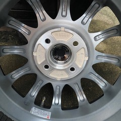 ・新品スタッドレスタイヤ・軽自動車用の画像