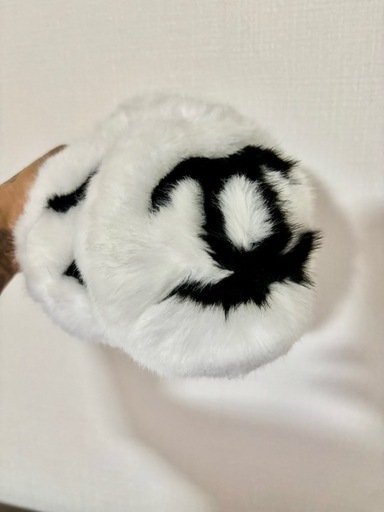 ファーイヤーマフ新品♡シャネ セール CHANEL♡ 新品ブラックファー