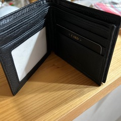 未使用本革折りたたみ財布の画像