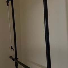 突っ張り　ハンガーラック　の画像