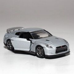 開箱済トミカプレミアム No.17「NISSAN　GT-R」の画像