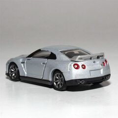 開箱済トミカプレミアム No.17「NISSAN　GT-R」の画像
