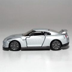 開箱済トミカプレミアム No.17「NISSAN　GT-R」の画像
