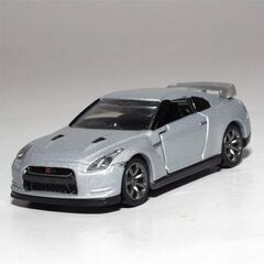 開箱済トミカプレミアム No.17「NISSAN　GT-R」の画像