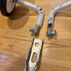 自転車補助輪の画像
