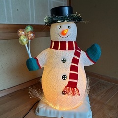 クリスマスに　光る！喋る！大きなスノーマン　雪だるまの画像